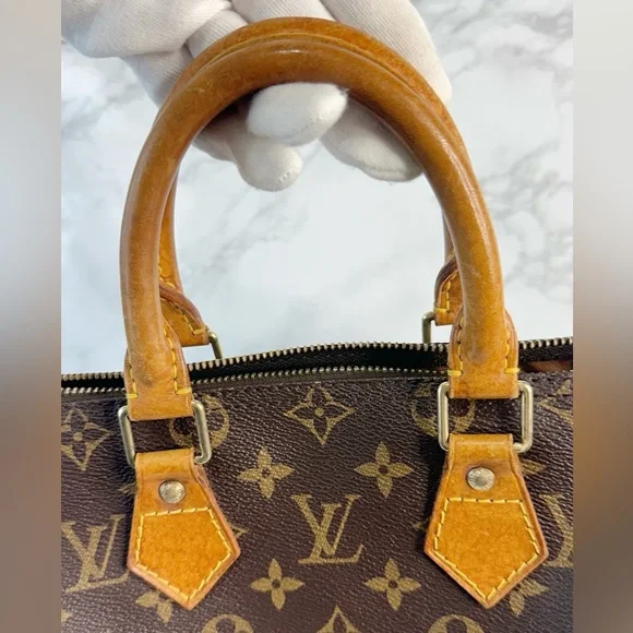 Louis Vuitton Speedy 25 Monogram Handbag - Picture 14 of 16